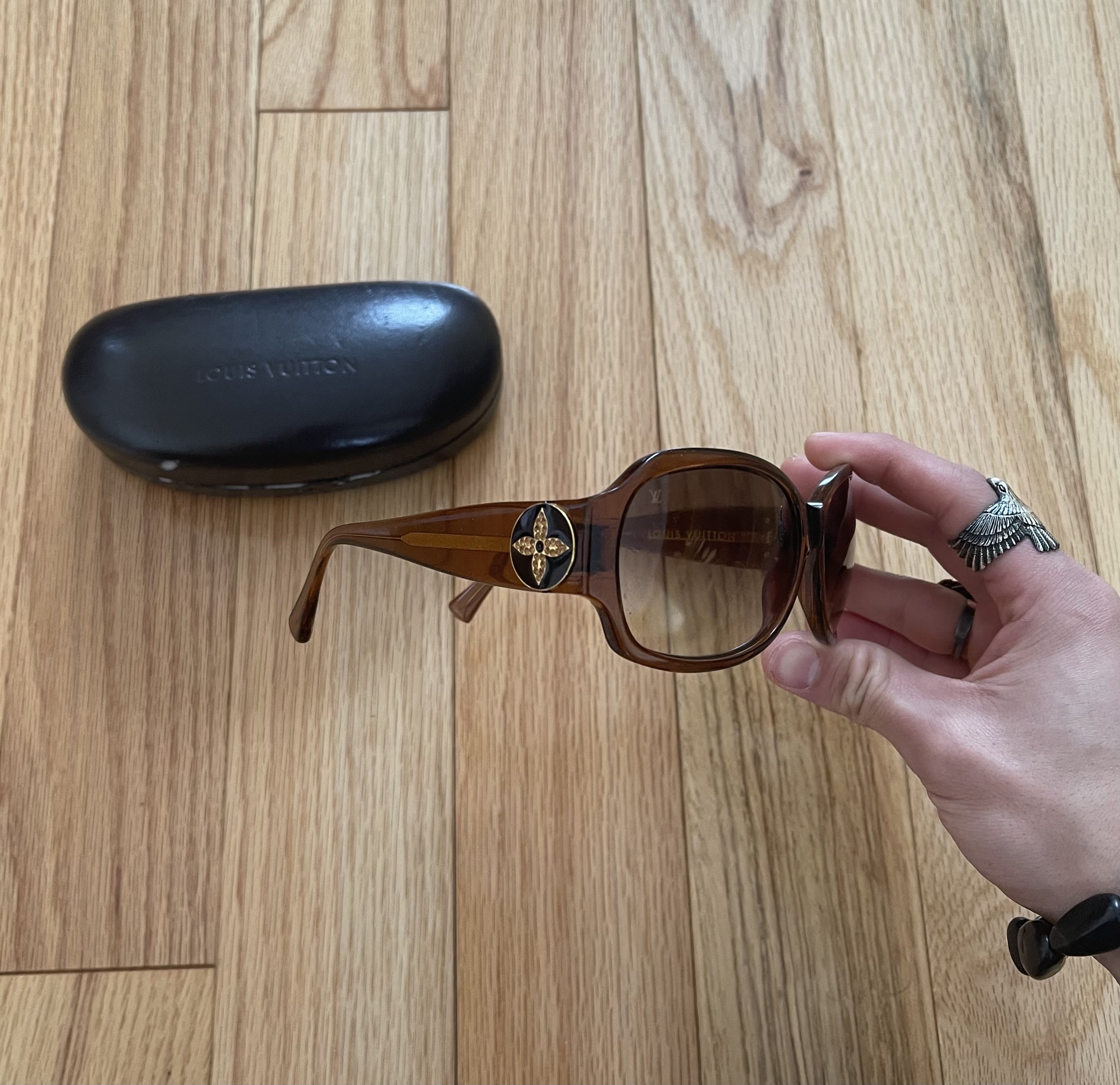 Louis Vuitton サングラス　ウルスラブラウン Louis Vuitton Ursula Sunglasses | Reissue: Buy & Sell Designer