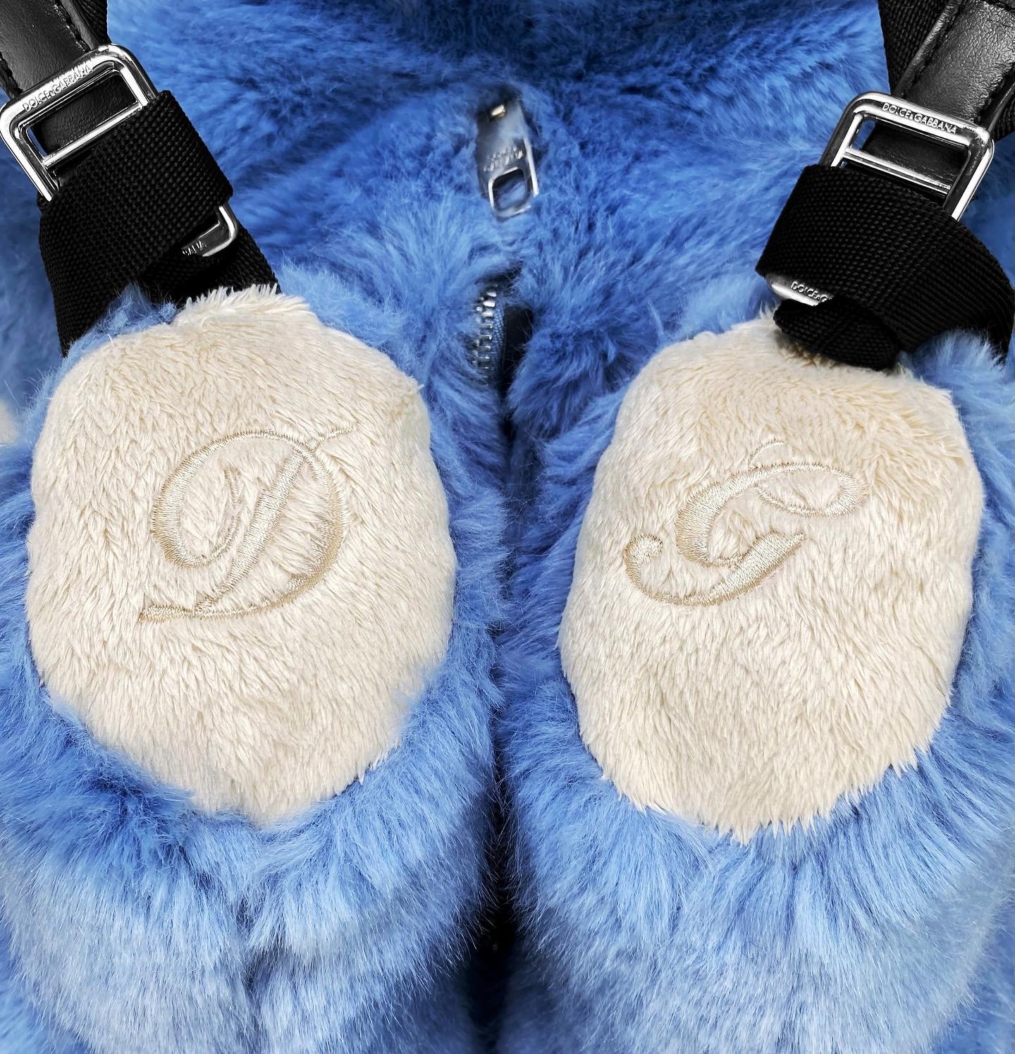 Acelerar Predecir Seguir FW17 Dolce & Gabbana Polar Bear Faux Fur Plush Backpack | Reissue: Buy &  Sell Designer, Streetwear & Vintage Clothing for Men & Women